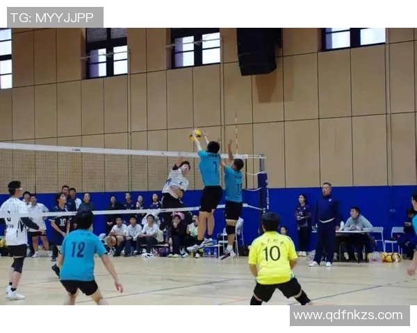 庆南队与涯佛队激战正酣谁能在这场较量中脱颖而出争夺胜利荣耀